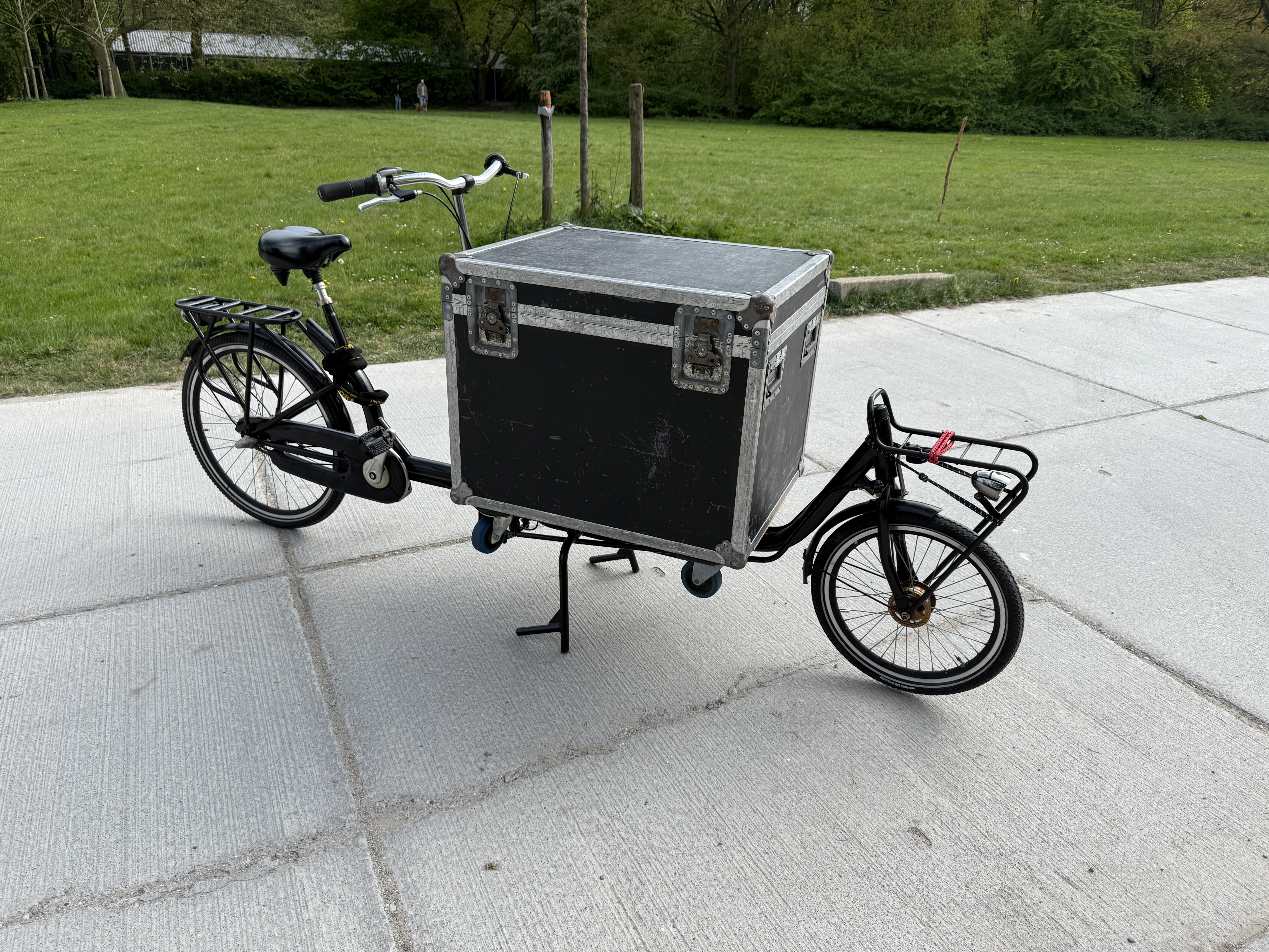 Bakfiets met flightcase, tweedehands spullen hergebruiken project image